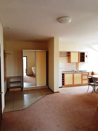 Гостиница Сален Витязево Люкс с балконом-3